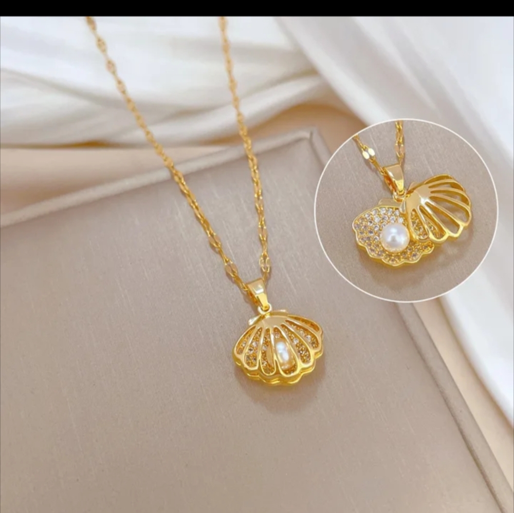Necklace &pendants